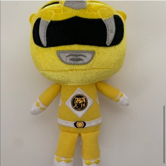 Power Rangers Yellow Ranger Funko #398 with Yellow Ranger Stuffed Toy NIB - Picture 6 of 8
